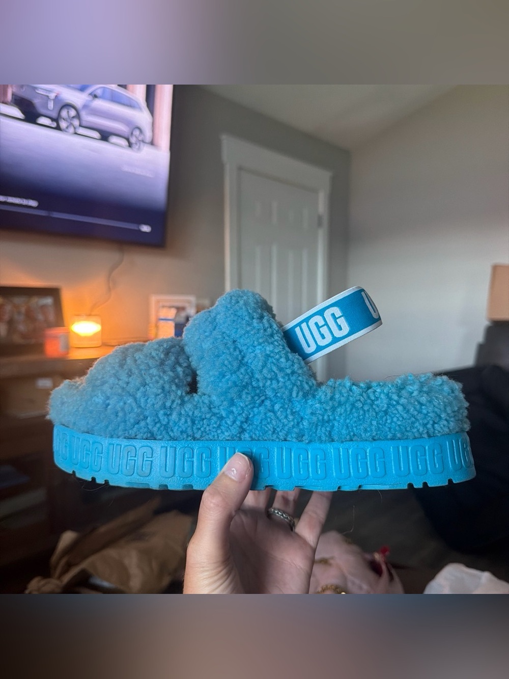 UGG platform Shearling Fluff Slide in Bright Aqua
